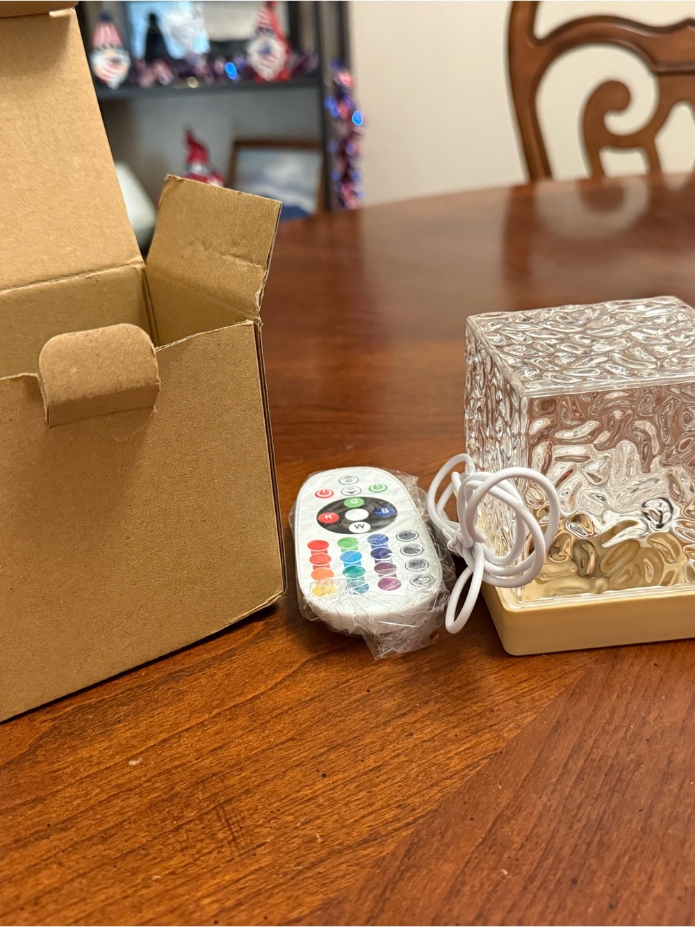 LED Color-Changing Lamp with Remote Control - White